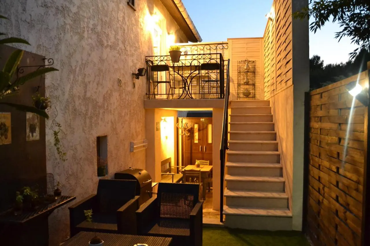 Pavillon De Luberon Apartment Lauris