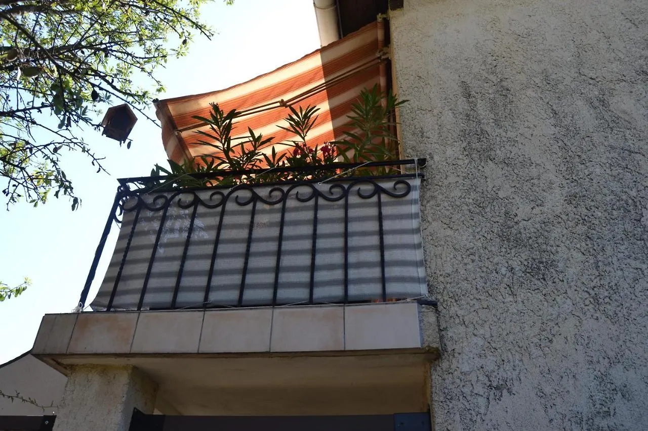 Pavillon De Luberon Apartment Lauris France